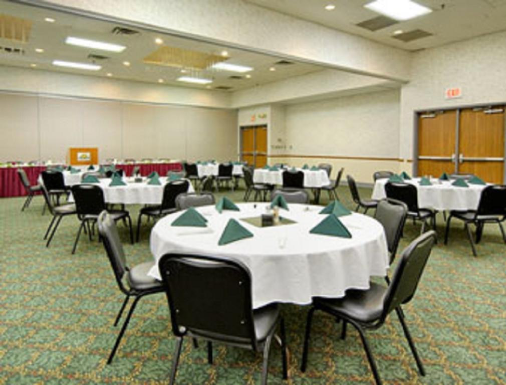 柯克斯维尔戴斯酒店 Kirksville 餐厅 照片
